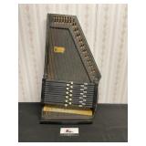 Vintage auto harp