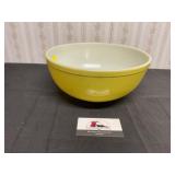 Pyrex mixing bowl