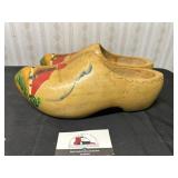Wood clogs