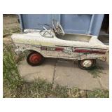 Metal AMC pedal car