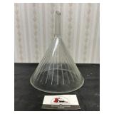 Glass funnel