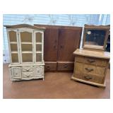 Three Pieces Wood Doll Furniture