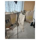 Drying rack with canvas