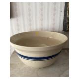 Roseville stoneware bowl