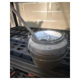 Smelting pot with ladle