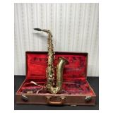 Veto alto saxophone / case has mold in it