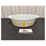 Pyrex town and country casserole dish
