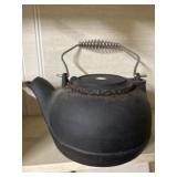 Cast iron kettle