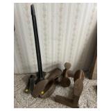 Cast Iron Cobbler Tools