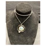 Necklace marking markings