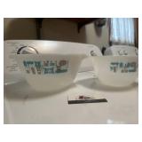 Nesting mixing bowls