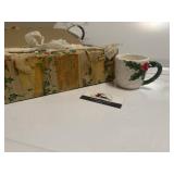 Set of 6 vintage Holly Christmas mugs