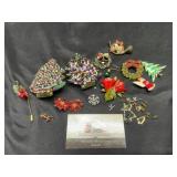 Vintage Christmas Jewelry
