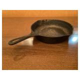 Wagner cast iron skillet
