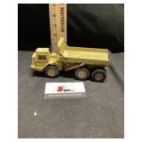Ernel dump truck