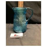 Water pitcher