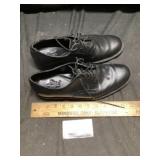 Bass menï¿½s shoes, size 11