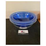 Pyrex nesting bowls