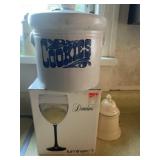 Set of 4 wine glasses, cookie jar