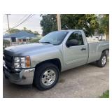 2012 Chevrolet Silverado regular cab long bed