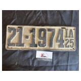 Vintage IA license plate
