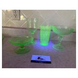 Uranium glasses