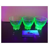 Uranium liqueur glasses
