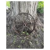 Metal wagon wheel