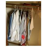 Womenï¿½s blouses size large extra large bring box