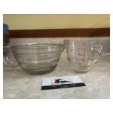 Vintage Measuring cup and bowl