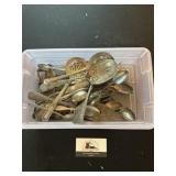 Assorted vintage flatware