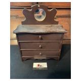 Jewelry box
