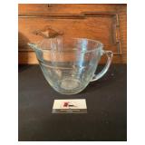 Anchor Hocking glass measuring