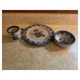 Stoneware Raggedy Andy dish set