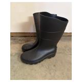 Size 8 menï¿½s rubber boots