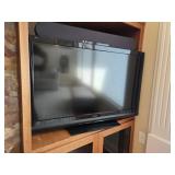 42in Vizo TV with Yamaha Sound Bar