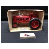 Farmall H 1/16 tractor