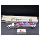 Ertl Pepsi International Cab with Trailer