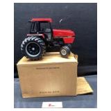 IH 2594 collector series tractor