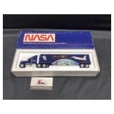 Ertl NASA International Tractor Trailer