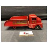 Structure toys towing service truck
