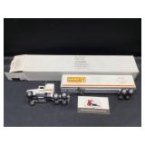 Ertl Garst Seeds Coon Rapids IA Tractor Trailer