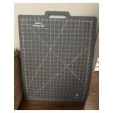 Rotary cutting mat