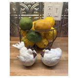 Rooster and lemon decor