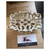 Cast iron sponge holder