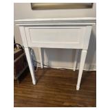 Sewing machine cabinet
