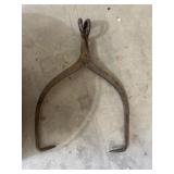 Ice tongs