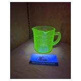 Kelloggs uranium glass measuring cup