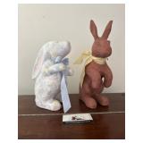 Papier-mï¿½chï¿½ rabbit decor