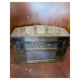 Camelback trunk